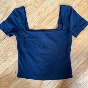 Aritzia - Contour T-Shirt - Black XS